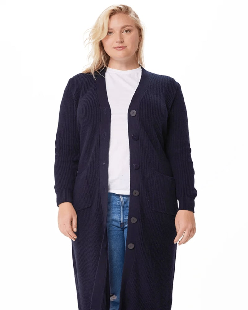 Front of a model wearing a size 2X Cotton Cashmere Belted Long Cardigan in NAVY by Minnie Rose. | dia_product_style_image_id:308581